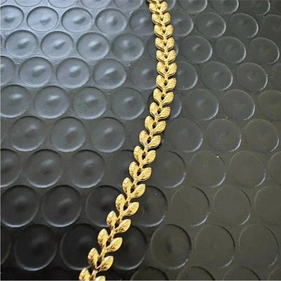 Side charmed necklace - Picture 5 of 6